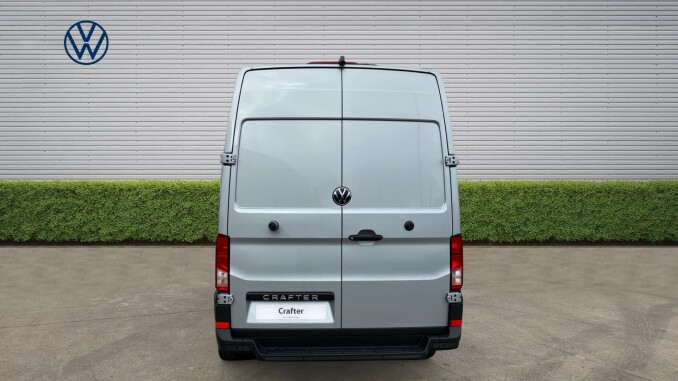 Volkswagen Crafter Cr35 Mwb Diesel Fwd 2.0 TDI 140PS Commerce Plus High Roof Van - Image 8